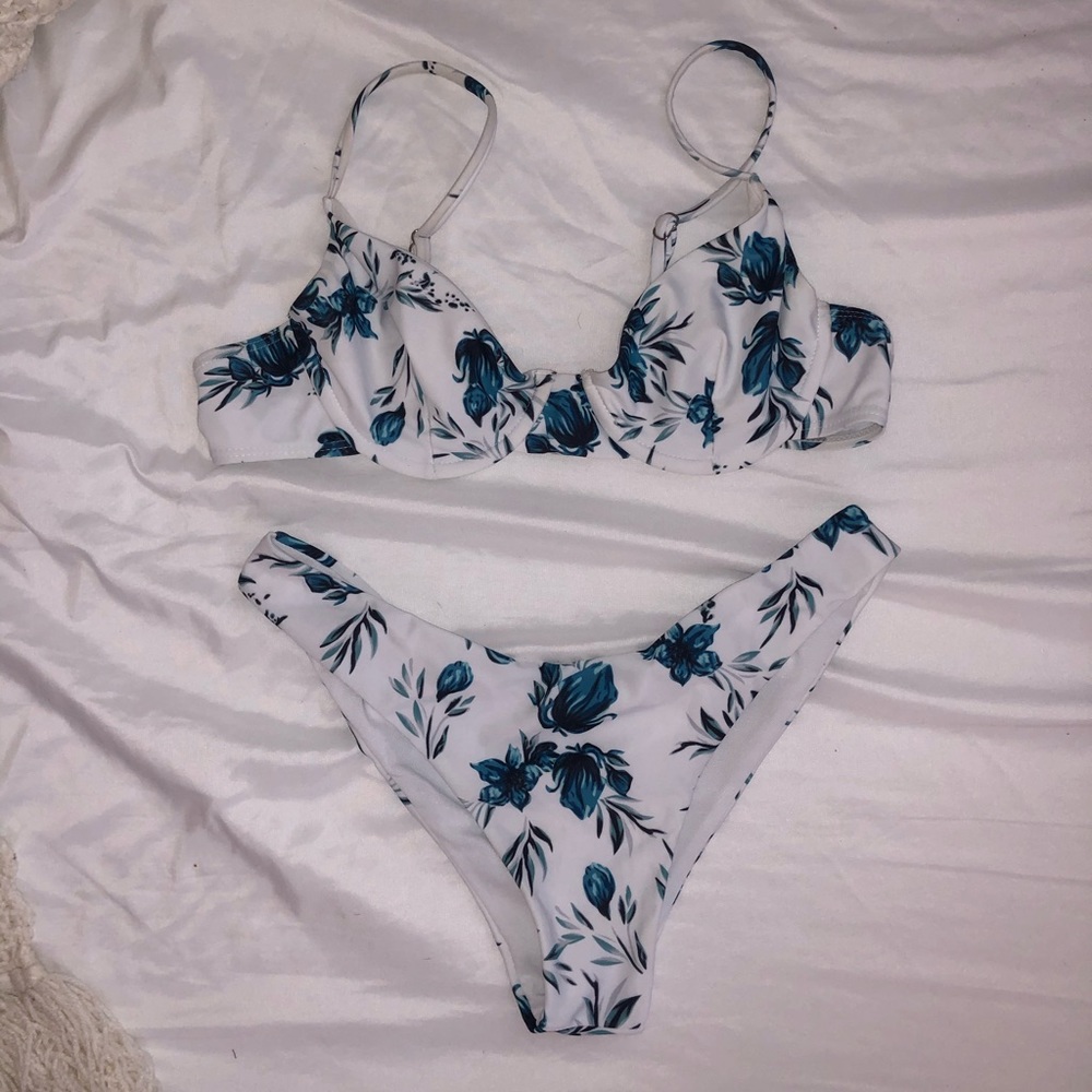 Bikini Floral